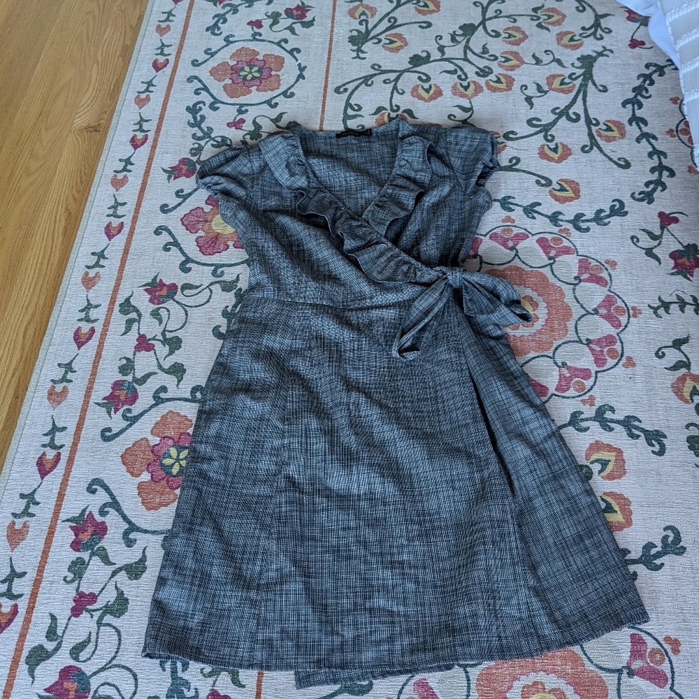 Wrap dress with ruffles